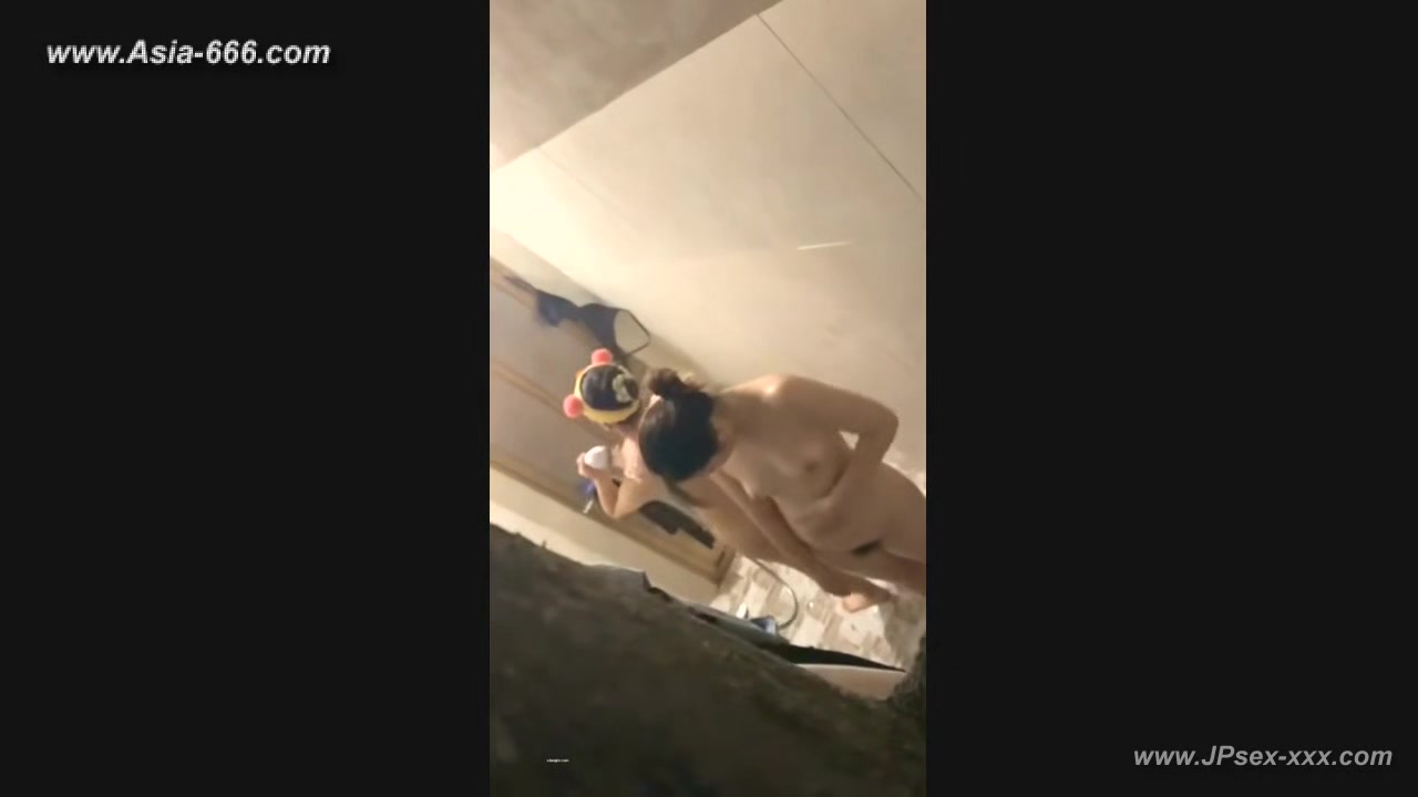 peeping chinese bath.63