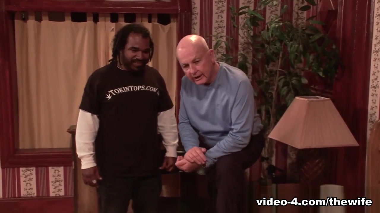 Auroa Snow & Mandy Sweet in MILF on MILF - DoTheWife