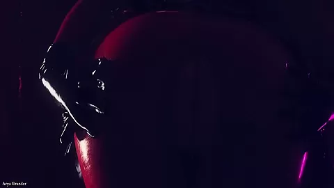 Curvy Milf With Juicy Pussy Loves Fisting And Latex With Arya Grander