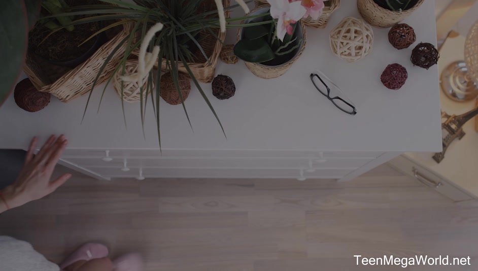 Tiny holes get double trouble - X-Angels