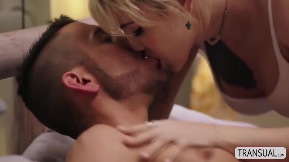Lena Jade - Ts Enjoys The Way Dude Fucks