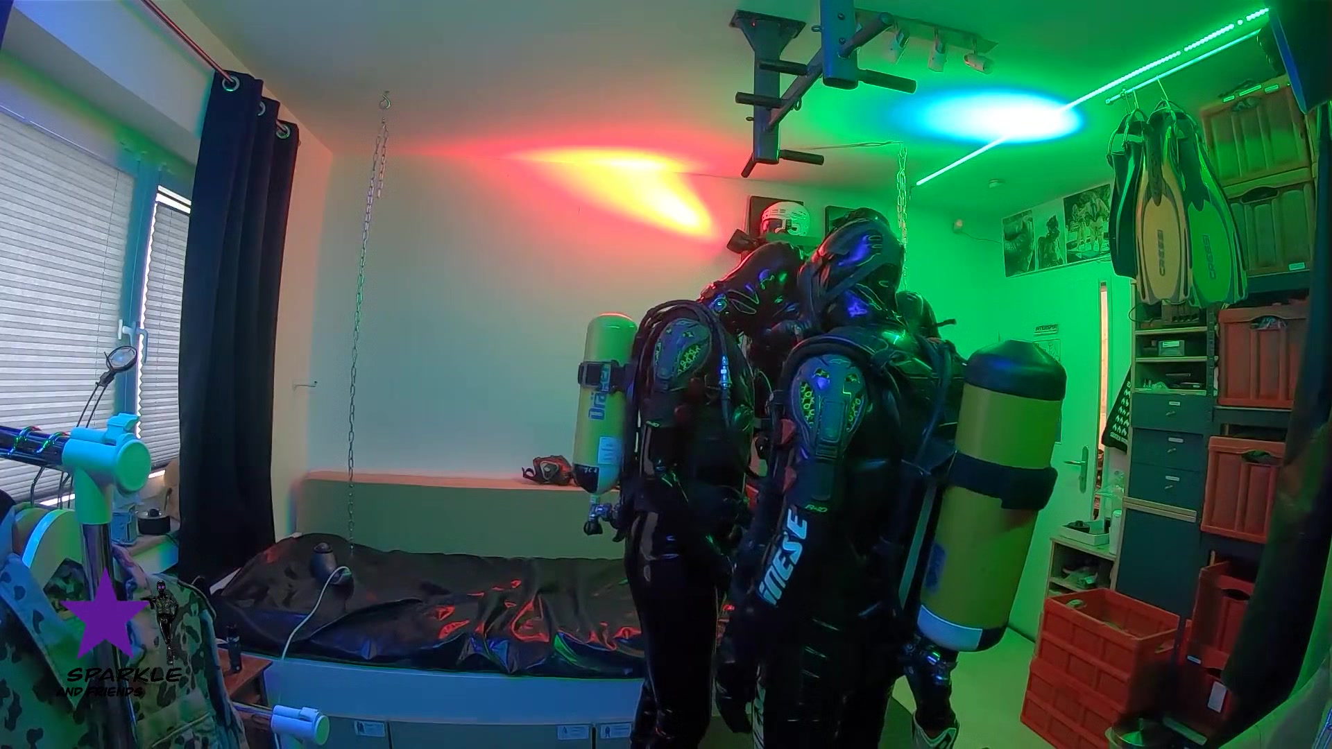 Full rubber breathplay fuck pup sparkle