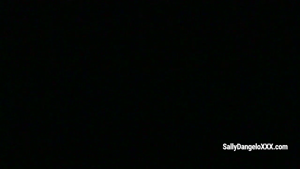SallyDangeloXXX - 720 Me M Om And Granny Pt1