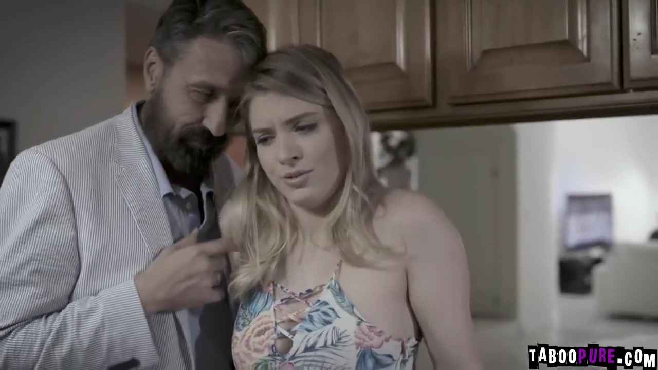 Giselle Bangs With Steve In The Kitchen