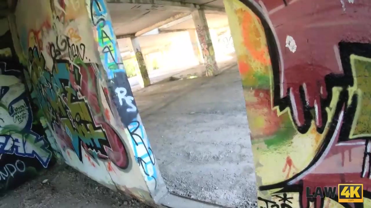 LAW4k. Graffiti girl is caught by security officer who fuck her together