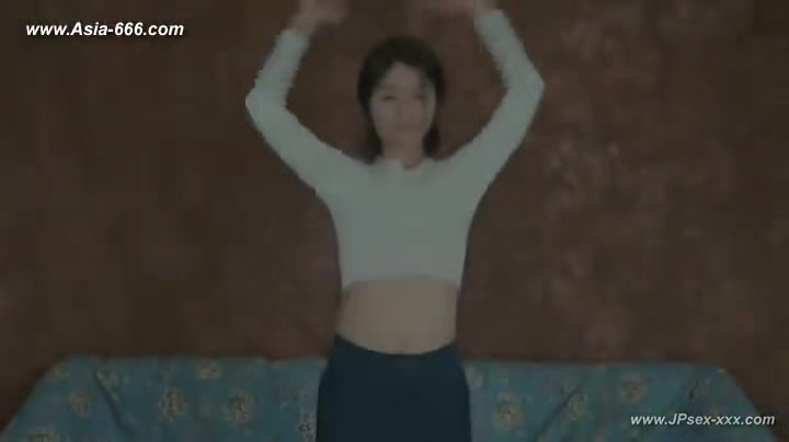 chinese model posing nude.60