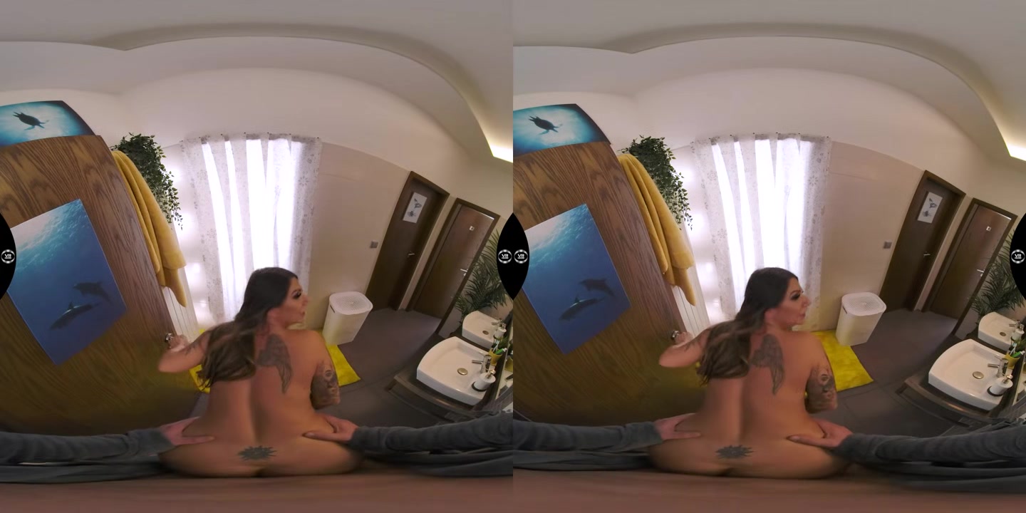 Lily Veroni in the Bathroom - VRHARD