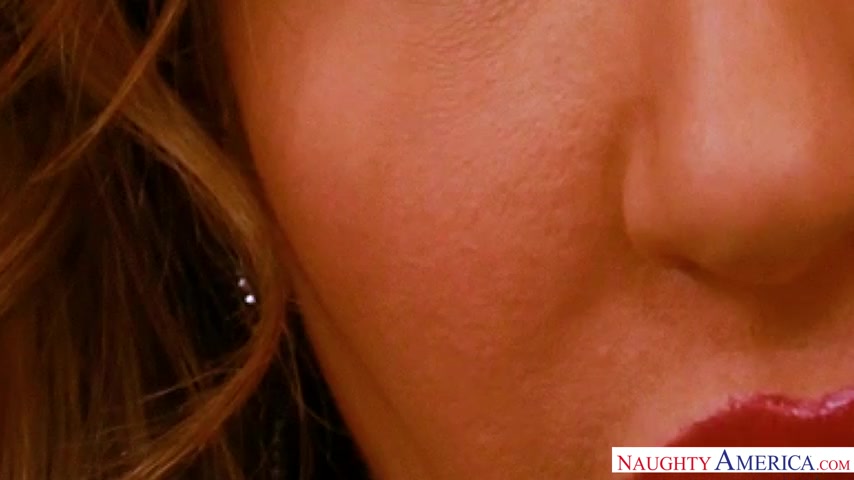 Richelle Ryan - myfriendshotmom