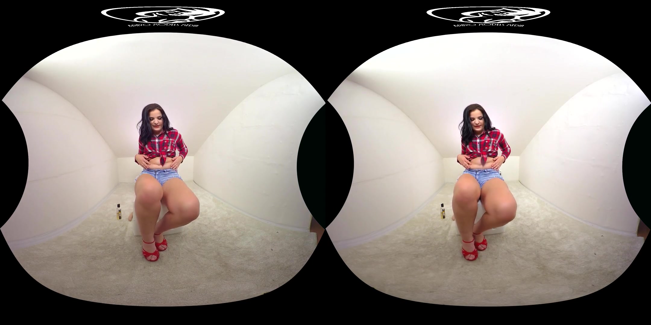 Kizzy Sixx in 322 - Kizzy Wixx - BravoModelsMedia