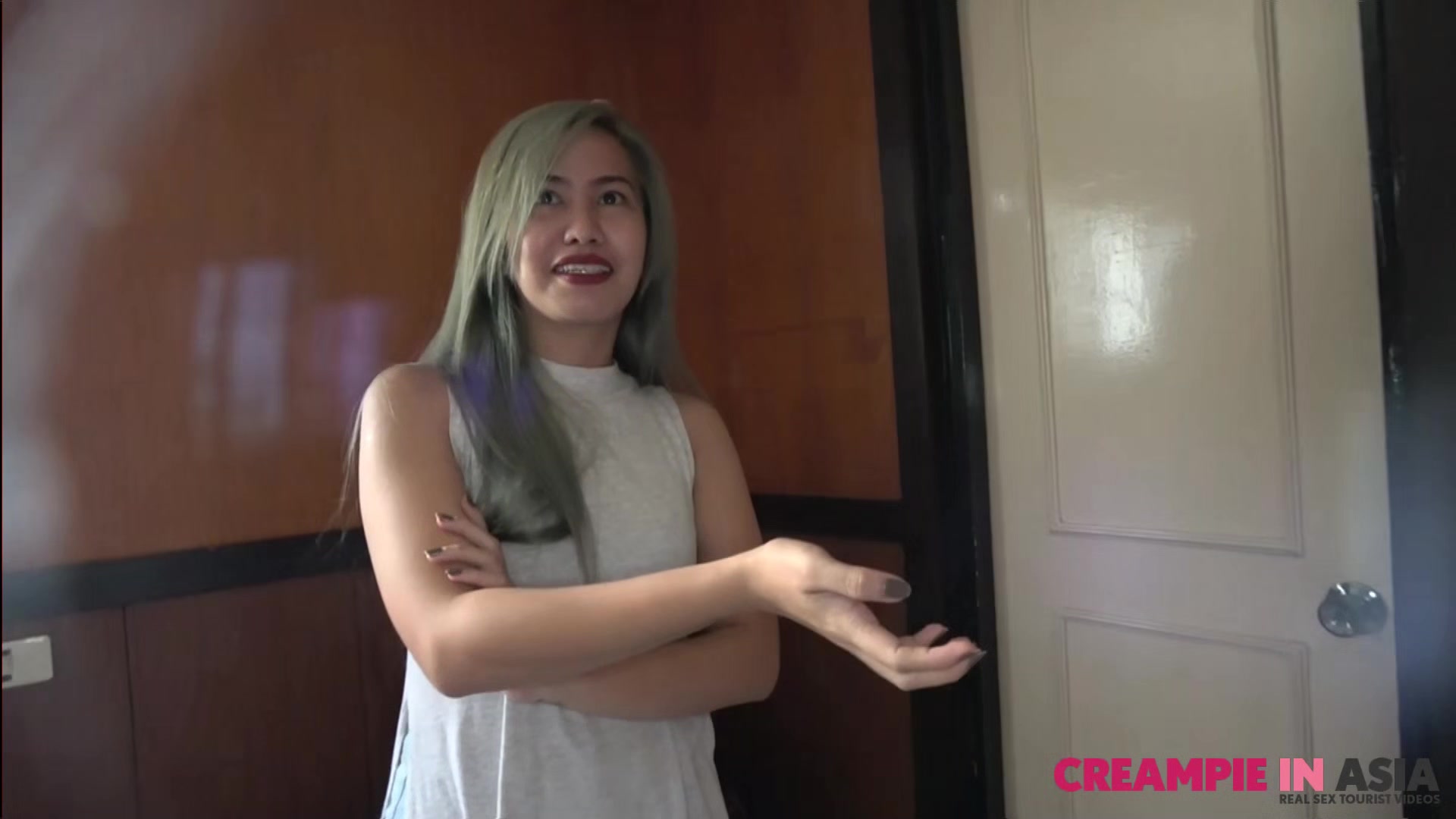 Filipina amateur lets an old man cum in her pussy