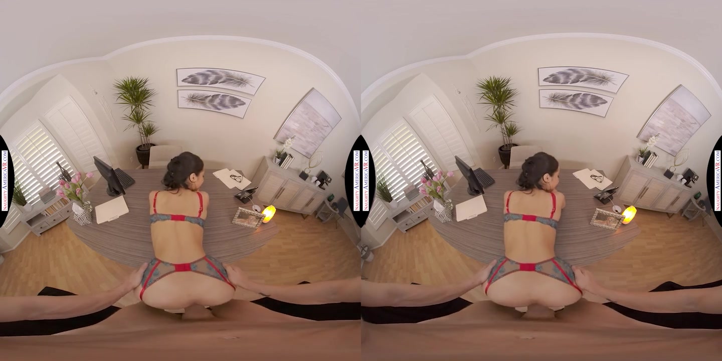 Your Marriage Counselor Crystal Rush Wants To Fuck Your Brains Out