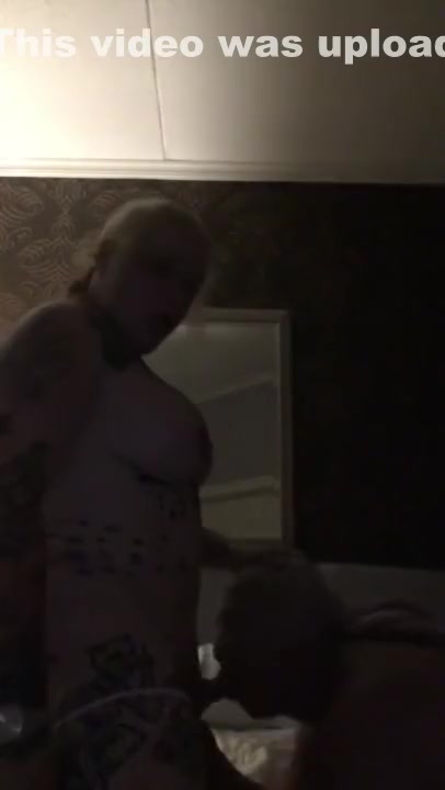 WHITE SHEMALE BITCH 4