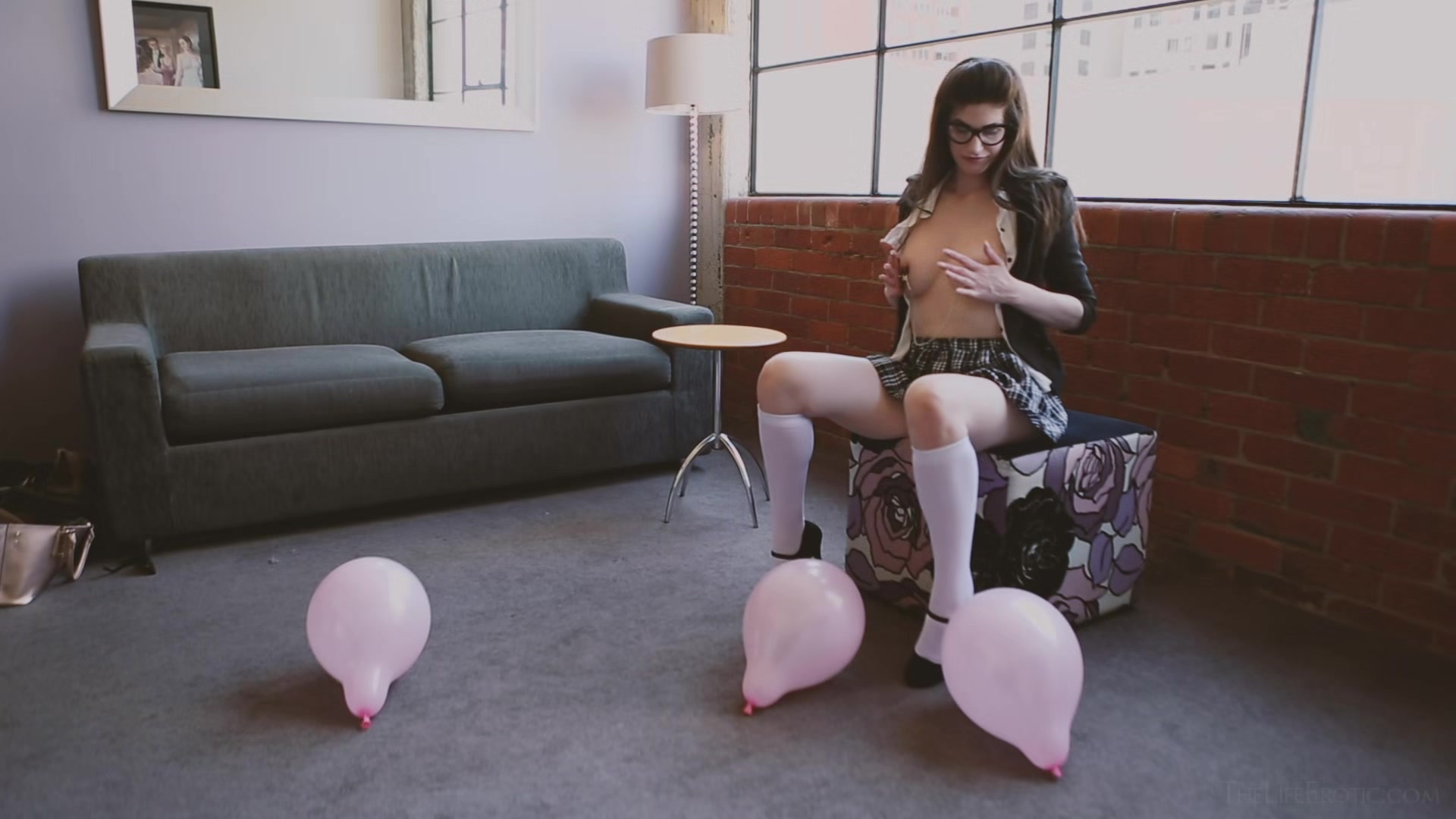 Balloons 2 - Daliah Amor - TheLifeErotic