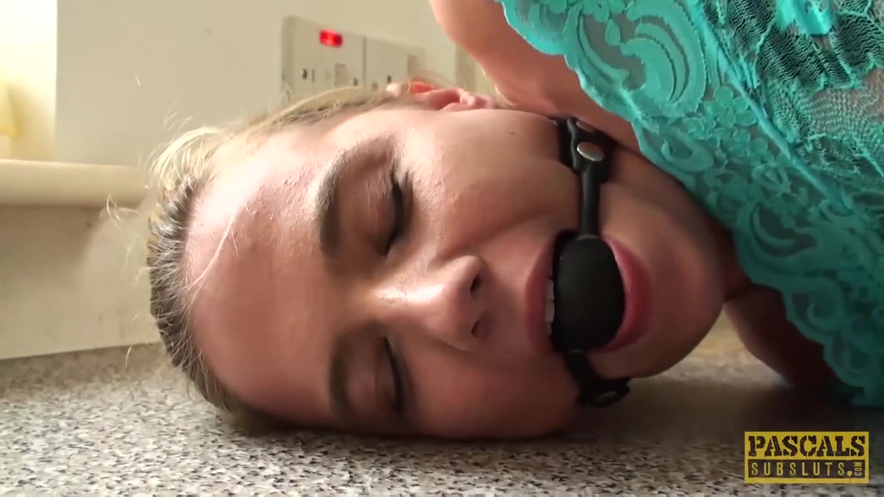 Bound subslut Ivey Passion dominated before lush facial