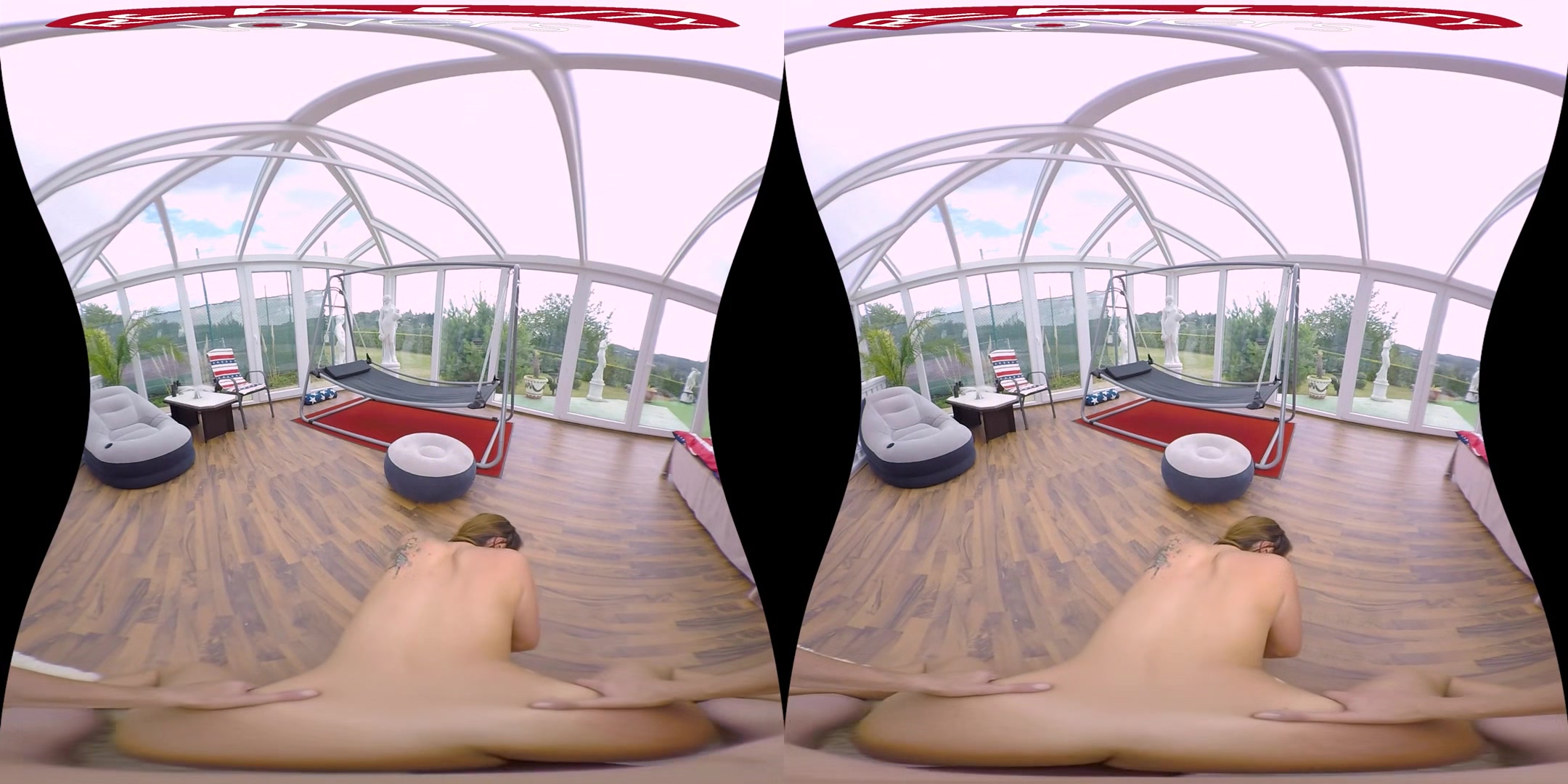Seducing The Poolboy - RealityLovers