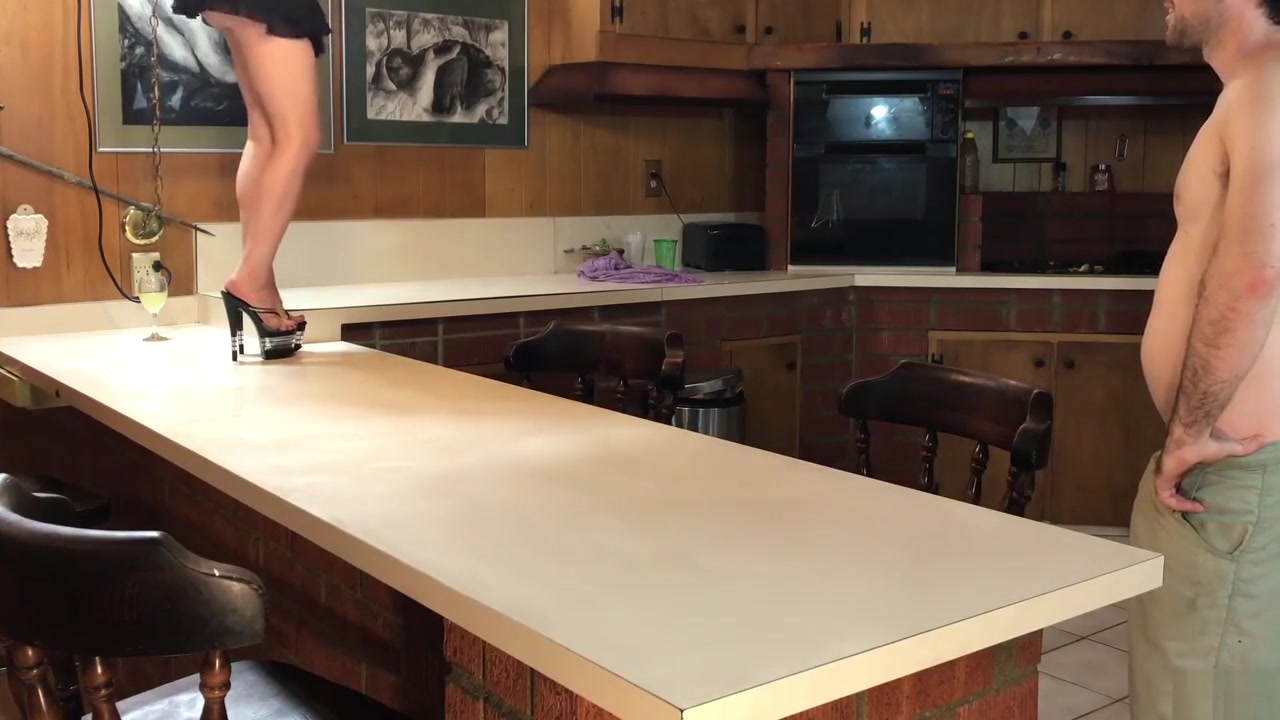 Stepsister gets fucked on the counter - Erin Electra