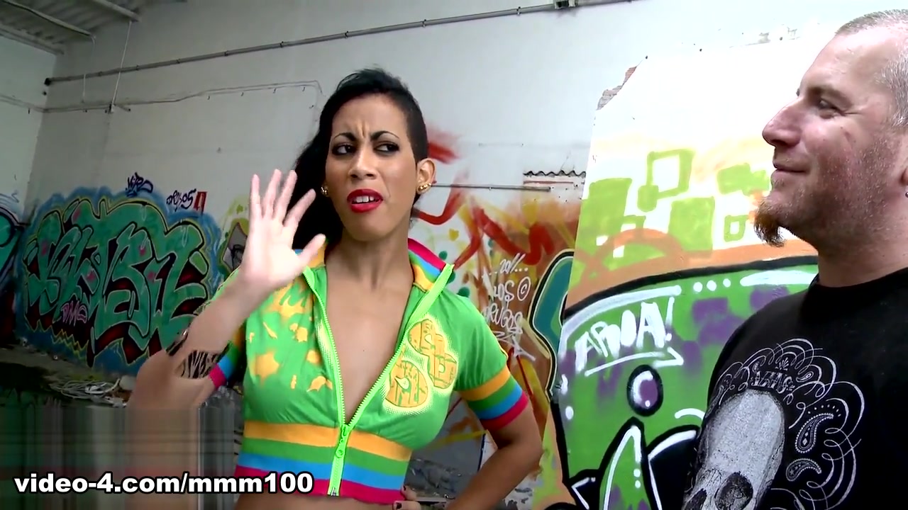 Afra Red in Video Interview Porno With Afra Red - MMM100