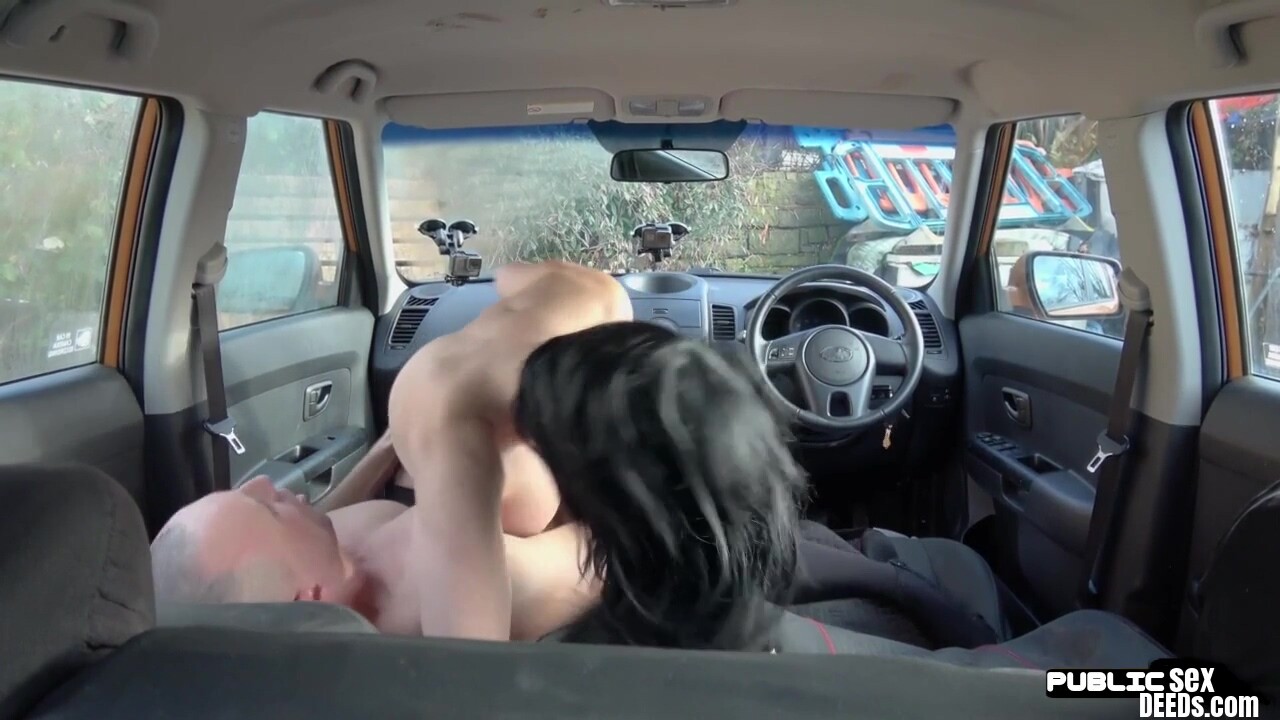 Deepthroat MILF public fucked outdoor in car by instructor