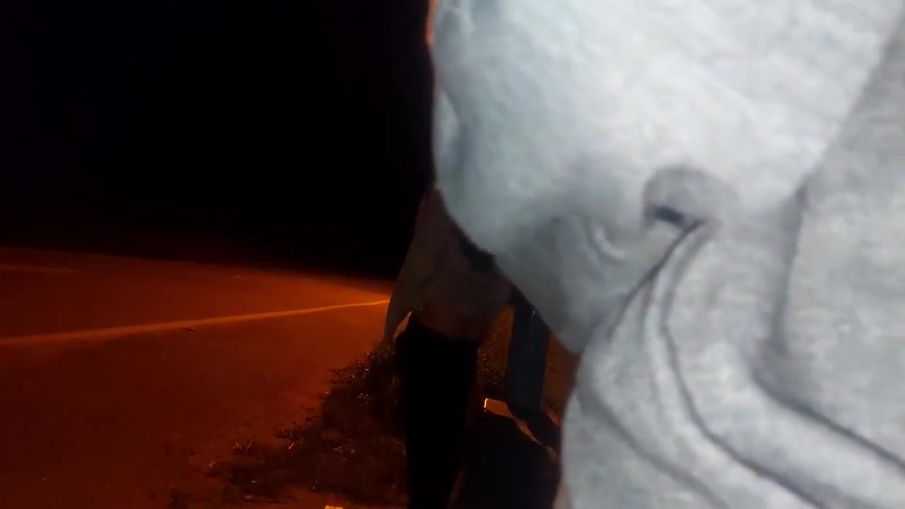 Mostrei Minha Bunda Para Um Estranho No Ponto De Onibus! 5 Min With Jennifer Pimenta And Wide Hips