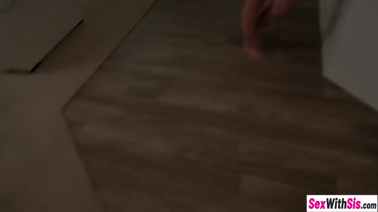 Allie Nicole In Stepbro Jerking Off In Front Of Stepsis