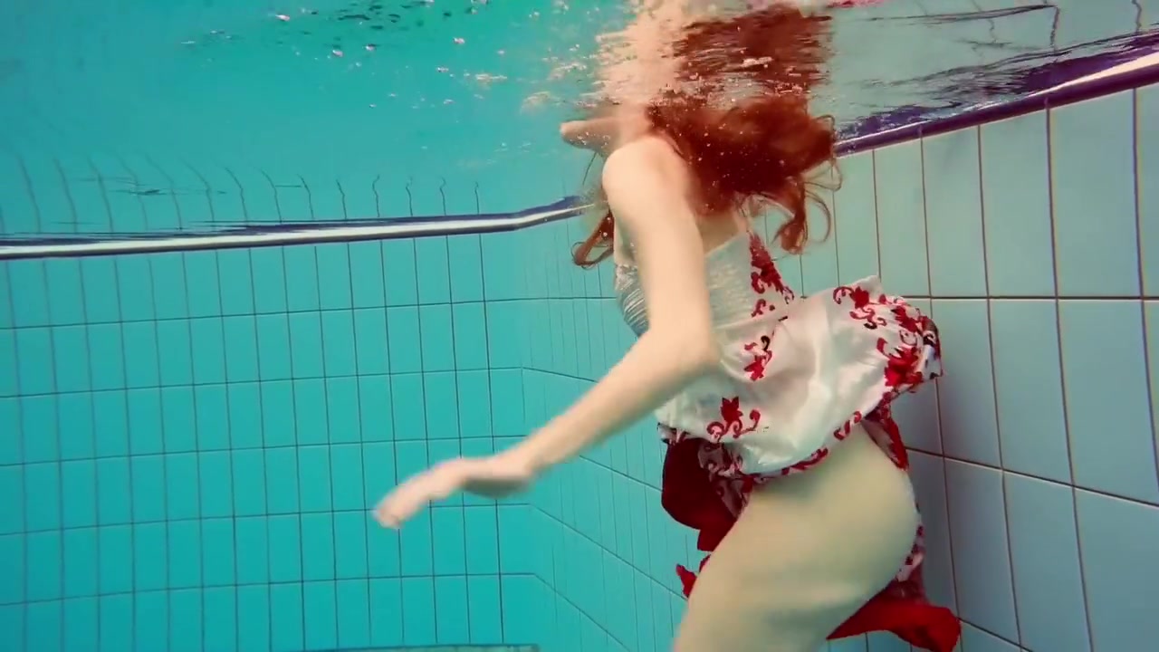 Marketa Surprises You Underwater Being Horny