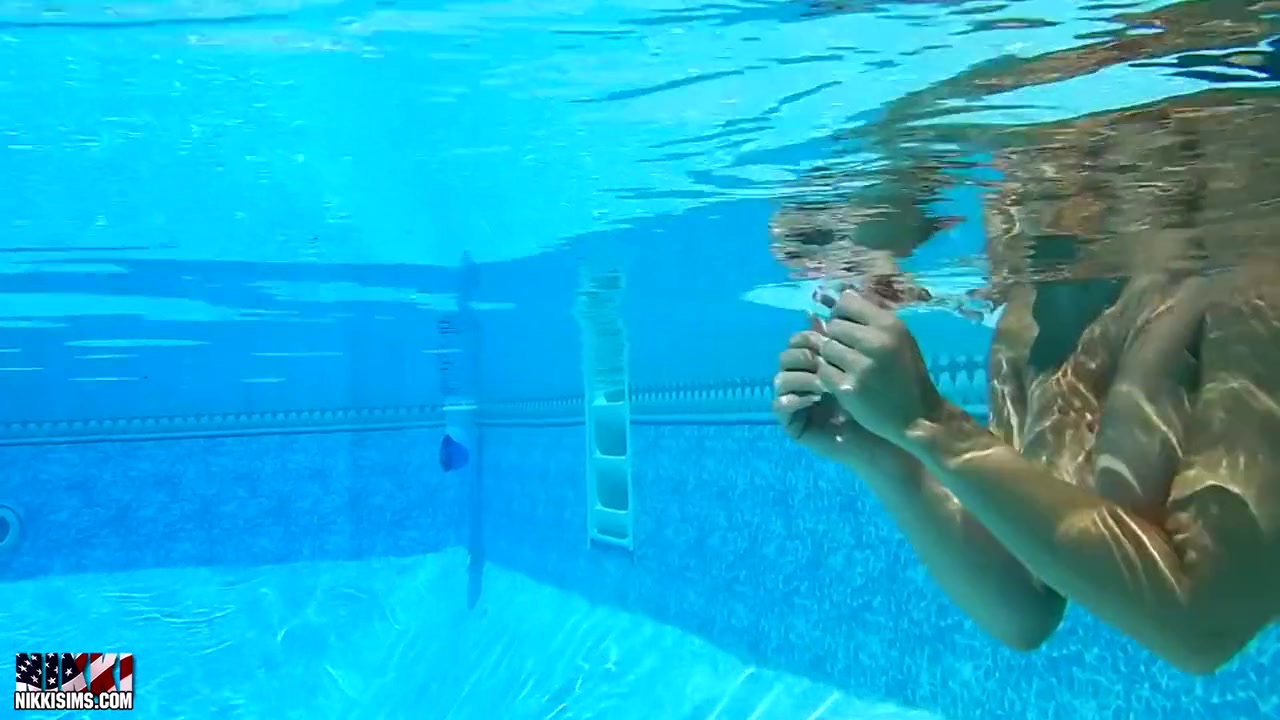 Nippi Swims