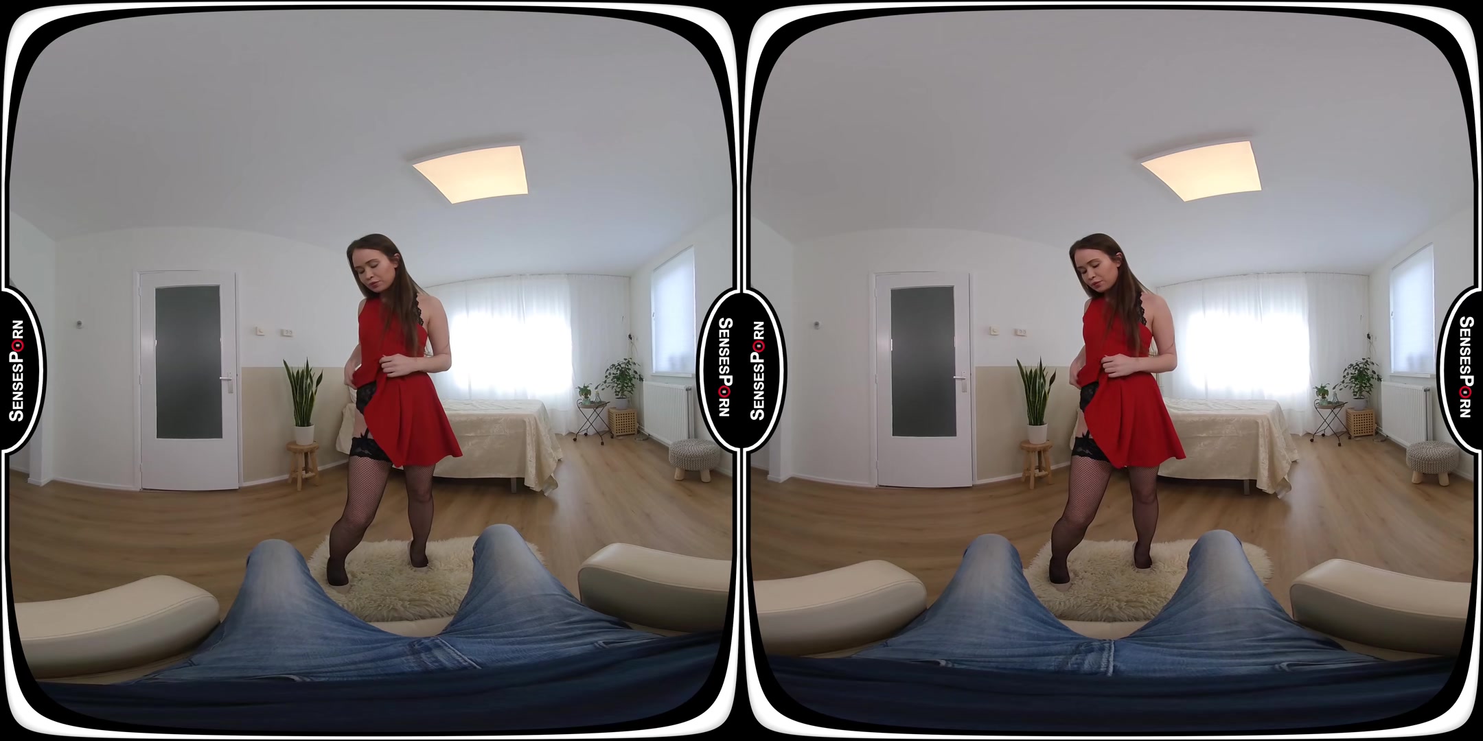 Jenny Is Stripping For Her Friend - SensesVRporn