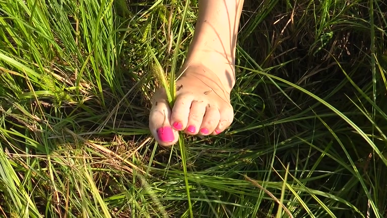 Hot blowjob in the grass