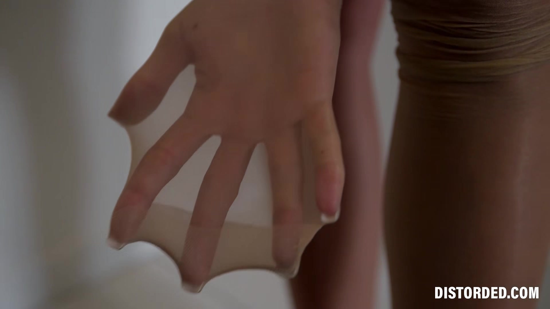 Morning Wood with a Nice Foot Job! Jason Steele & Lulu Gun for Distorded