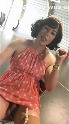 Maeva Outdoor Tgirl flashing