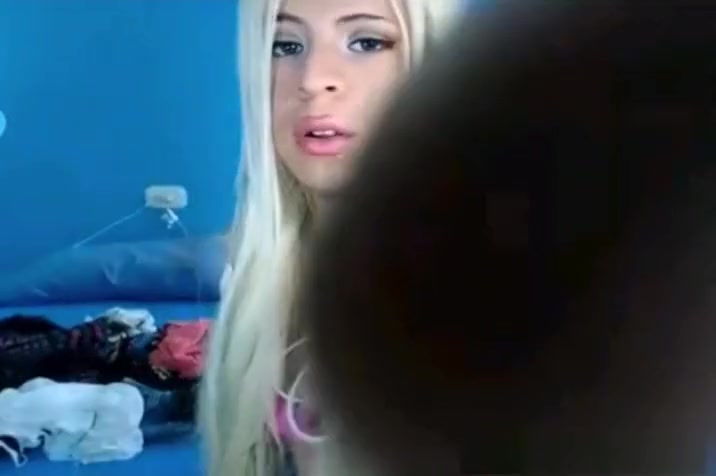 Hot Tranny Jerking Herself Hard