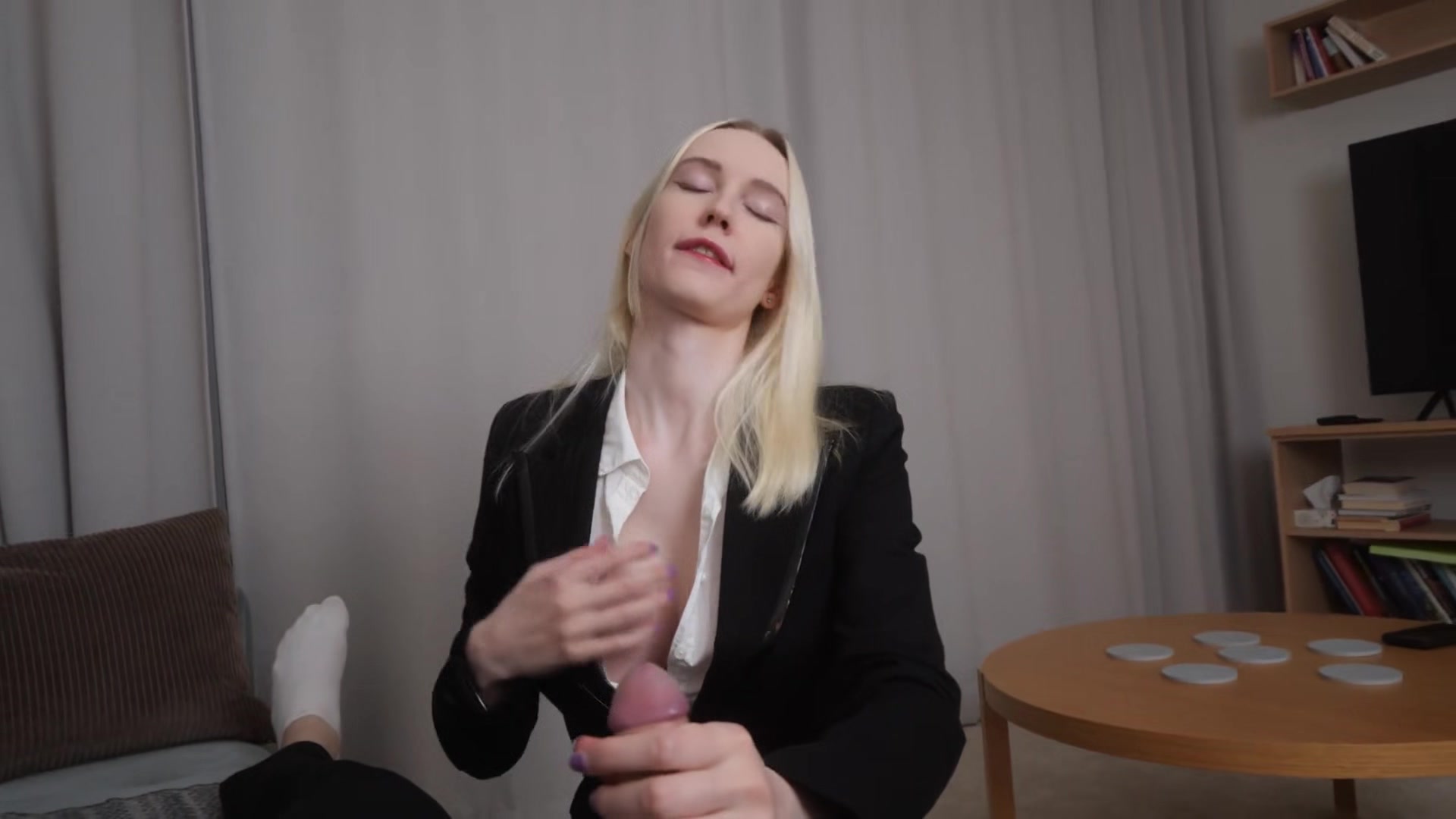 Slutty Secretary Sucks And Fucks Boss' Dick - Facial Cumshot