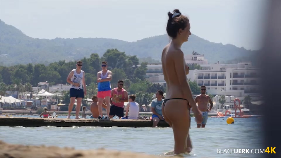 Ladies Lunch: 2 - BeachJerk