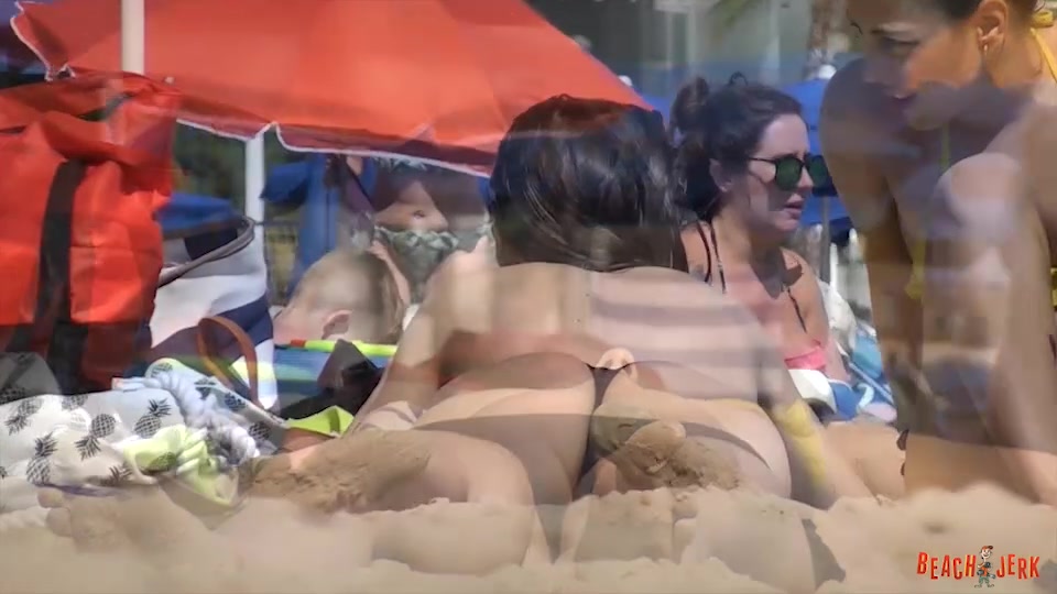 Sea, sand and boobs - BeachJerk