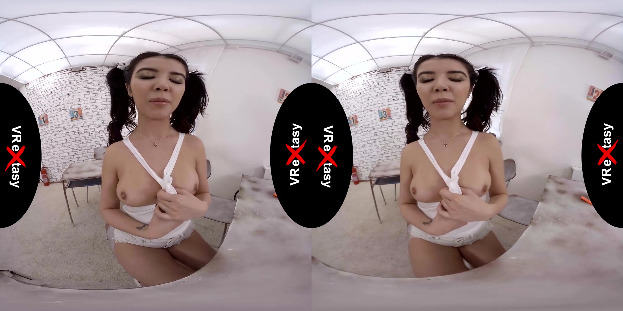 Lady Dee Solo - teen 18+ Solo Model Fingering - SexLikeReal