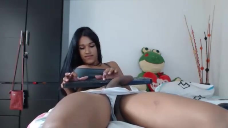 Laura Saenz 2