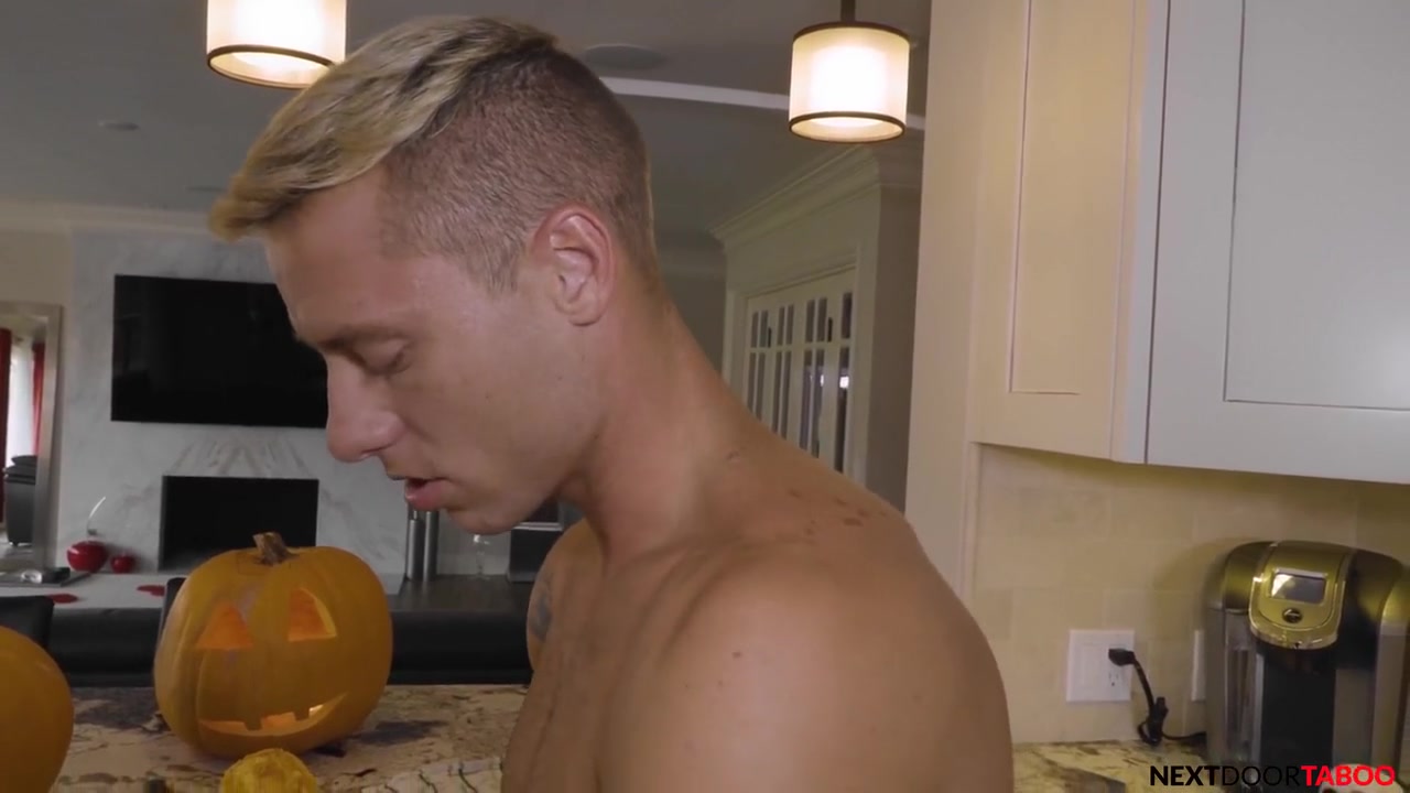 Justin Matthews And Trevor Ridge In Boo! Big Dicked Stepbros