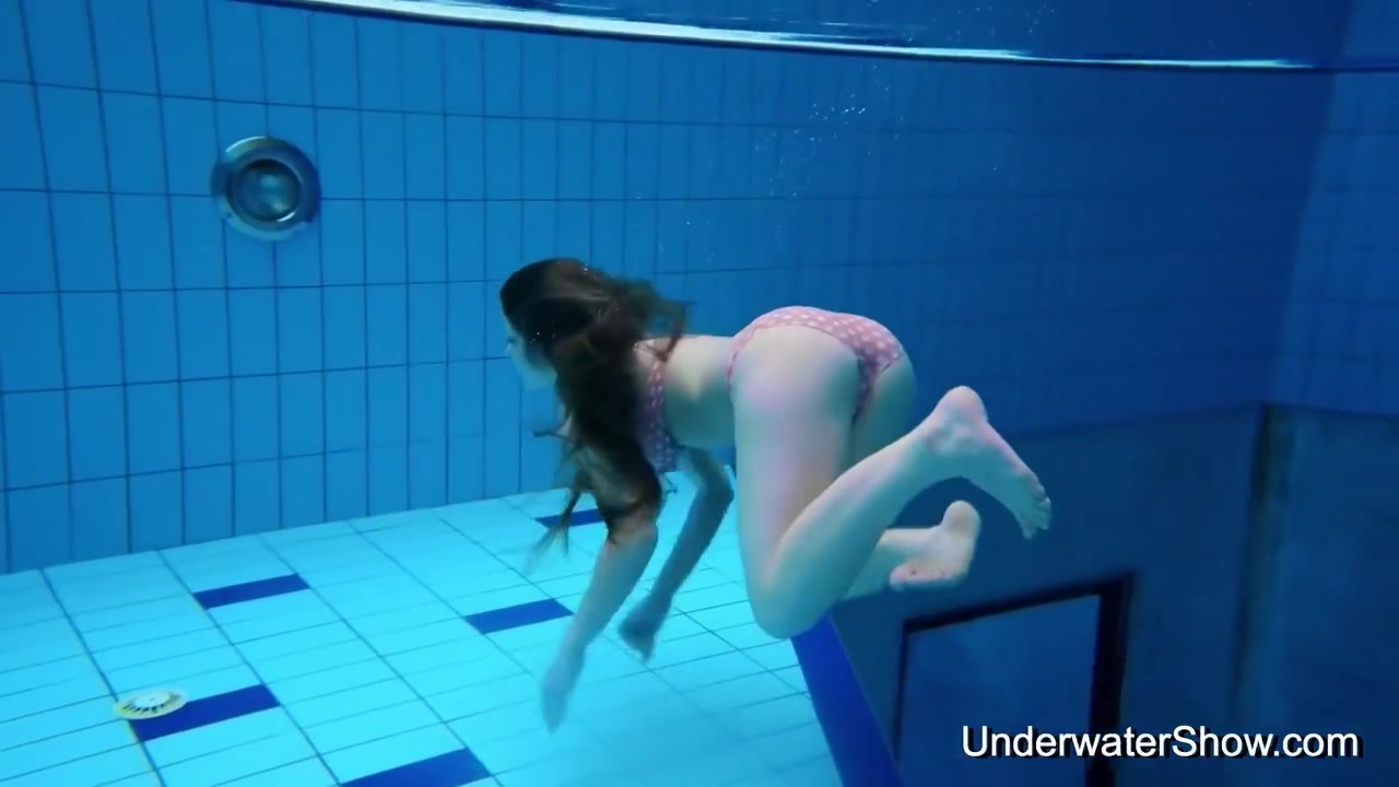 Slovak teen 18+ Babe Big Tits Simonna Sexy Nude Swimmer