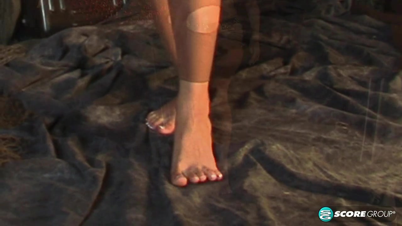 Fierce Jungle Toes - Legsex