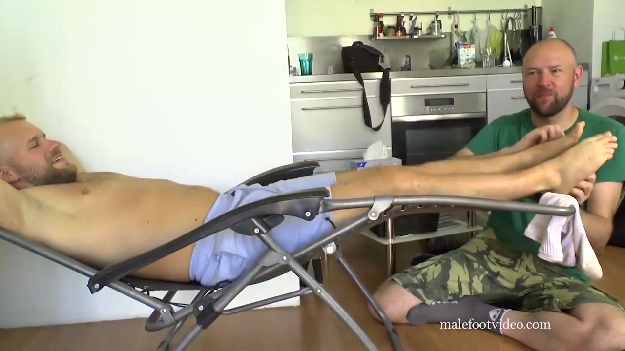 Malek Hot Barefoot Guy