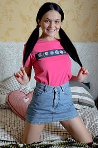Watch Larisa Iermilov videos