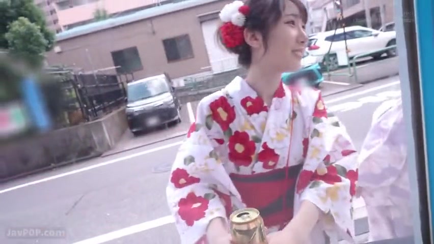 250530花火大会へ向かう女性をナンパd1