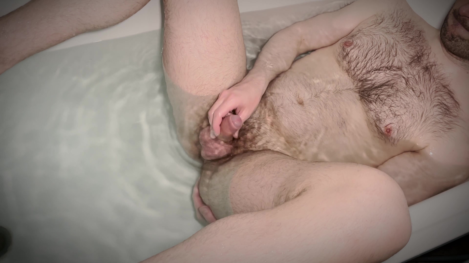 Man Masturbates In Bath - Girlz .pro - Alexmilton