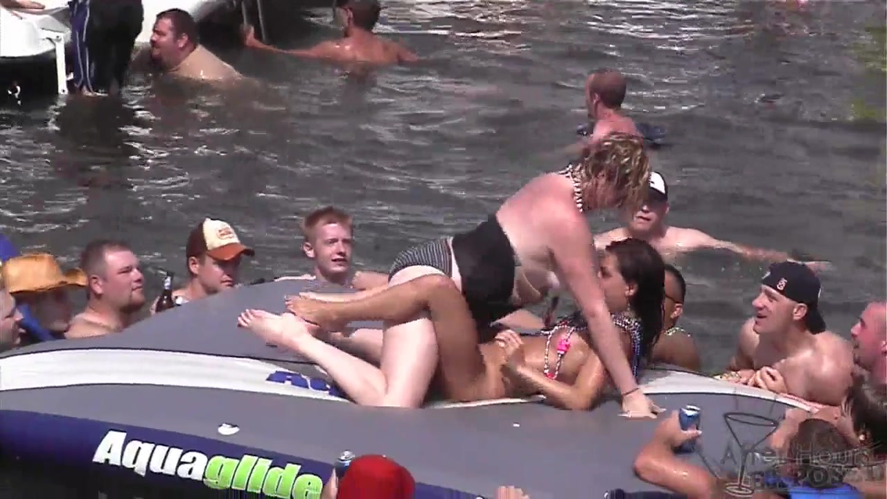 Hot Girls Letting Random Guys Take Turns Licking Pussy in Public - AfterHoursExposed