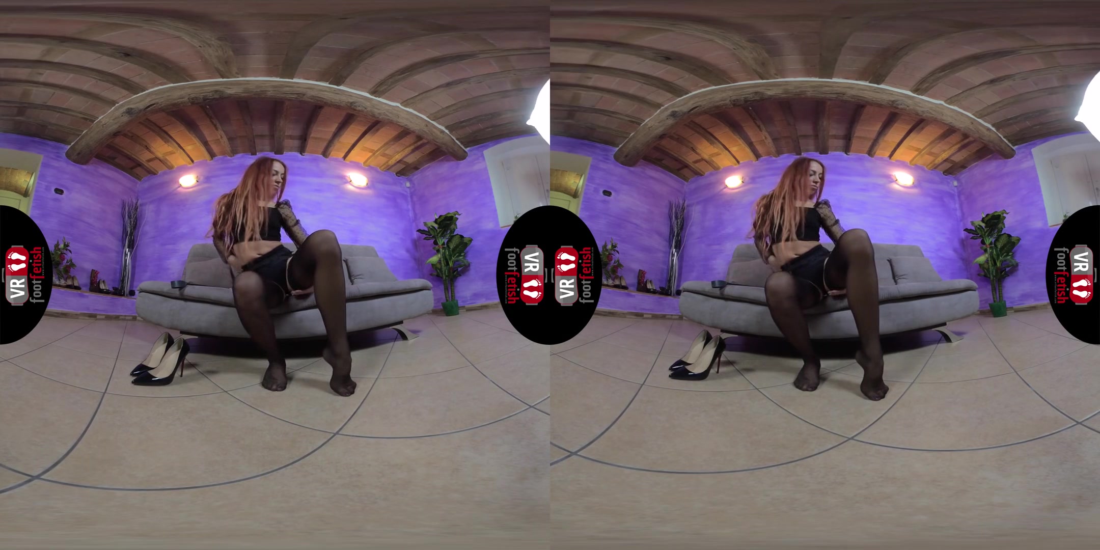 Mistress Elettra Flaunts Her Sexy Body And Takes Off Her Stockings - Leg Fetish 3D Porn