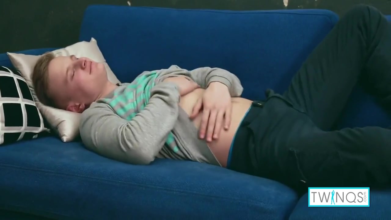 Kenton Tore In Blonde Twink Hottie Jerks Off And Milks His Boner!