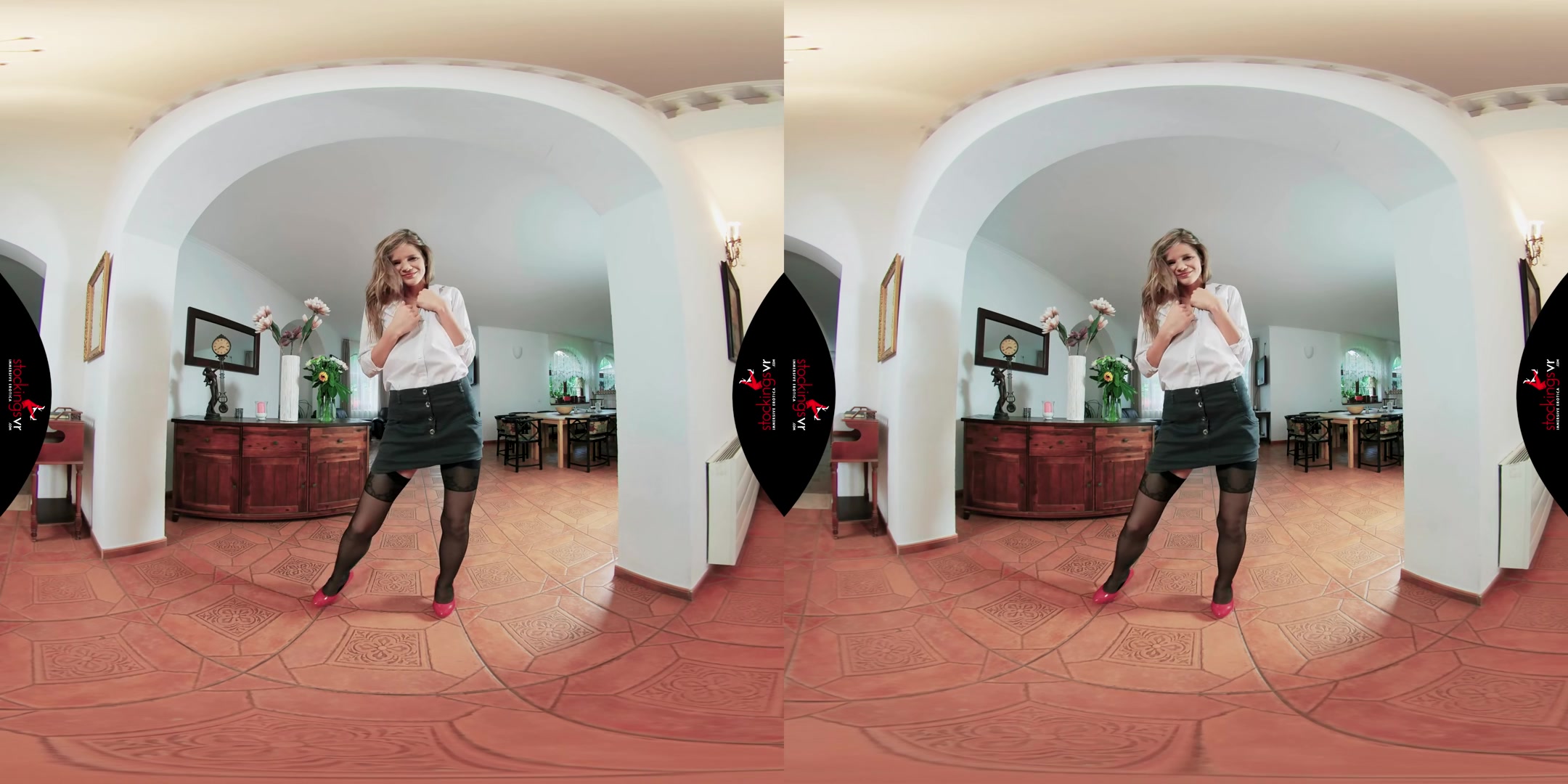 Exhibitionist! - StockingsVR