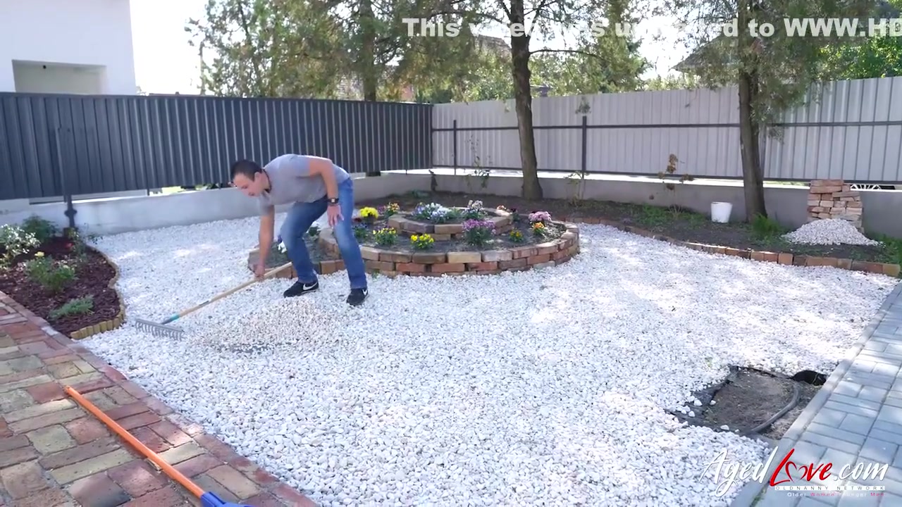 Shoves His Penis Into Arwens Mouth