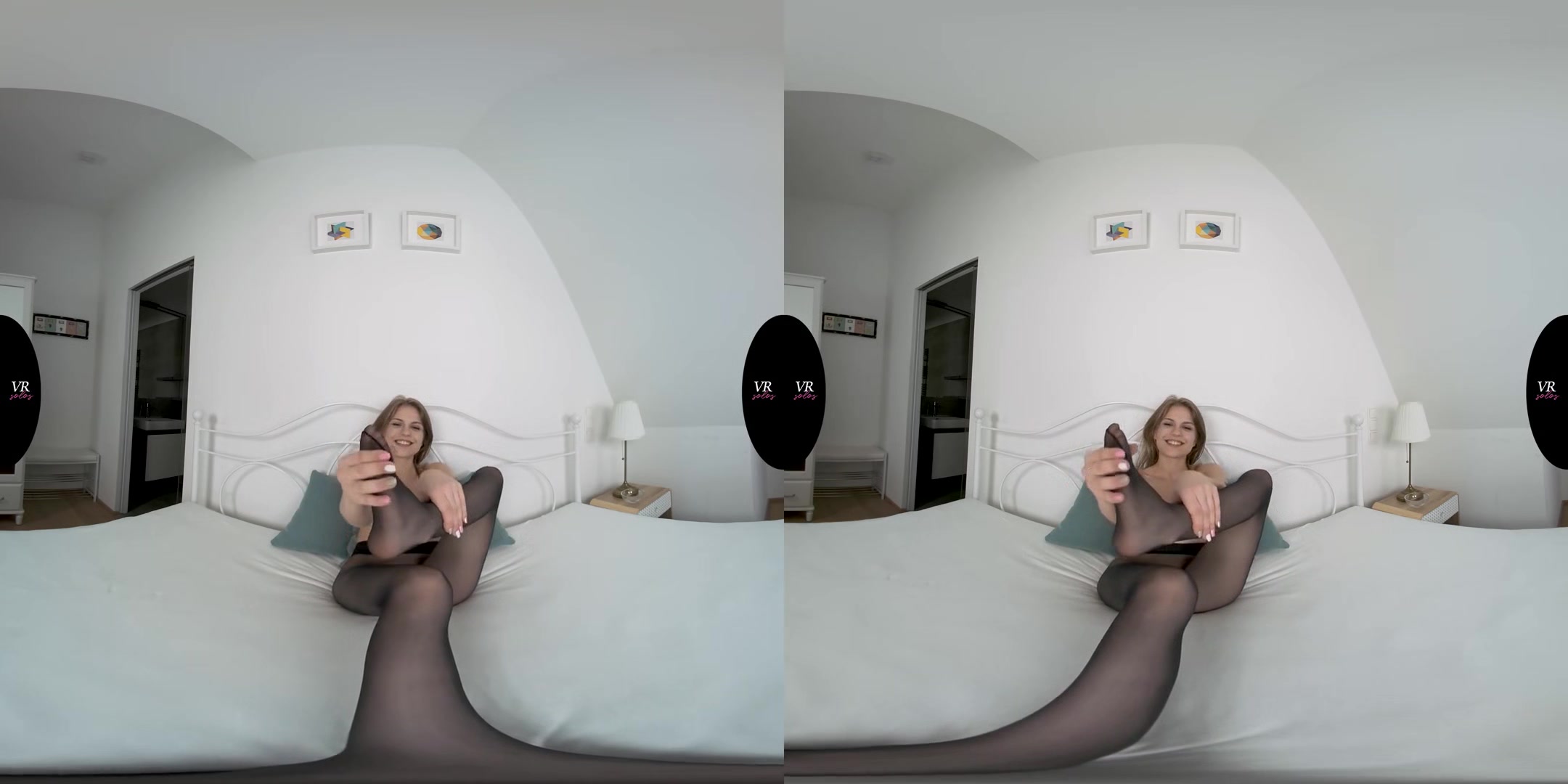 Not So Innocent Bonnie - Sexy Amateur in Pantyhose Solo VR