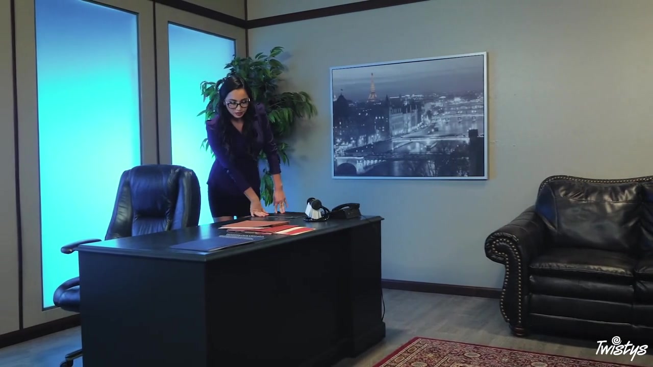 Jelena Jensen & Scarlett Sage in TOTM Interview Scarlett Sage - TwistysHard